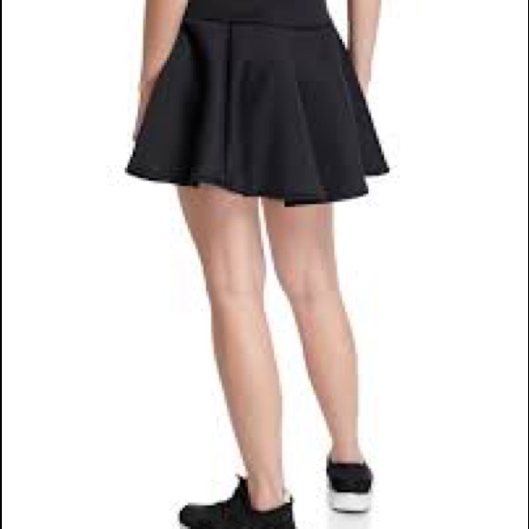 Under Armour scuba skirt - Picture 3 of 9